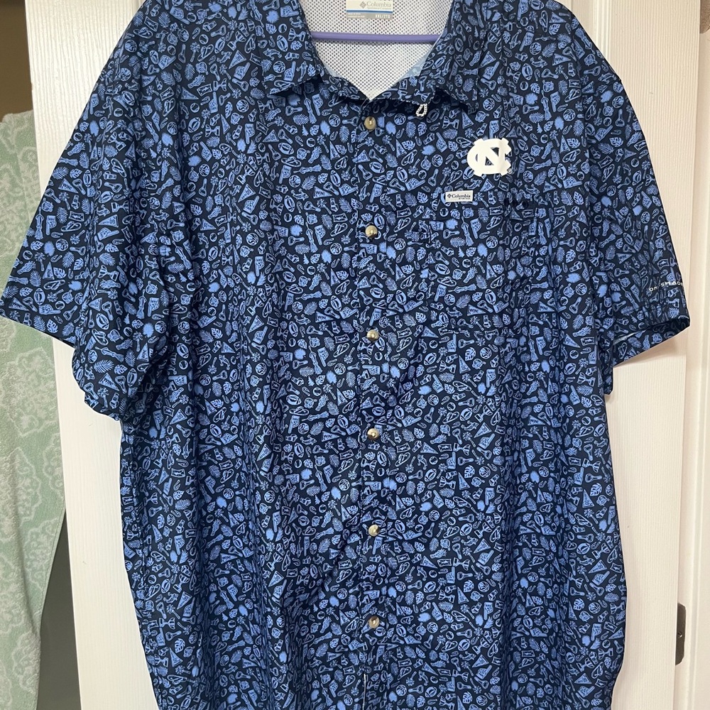Columbia UNC Casual Button Down Shirt